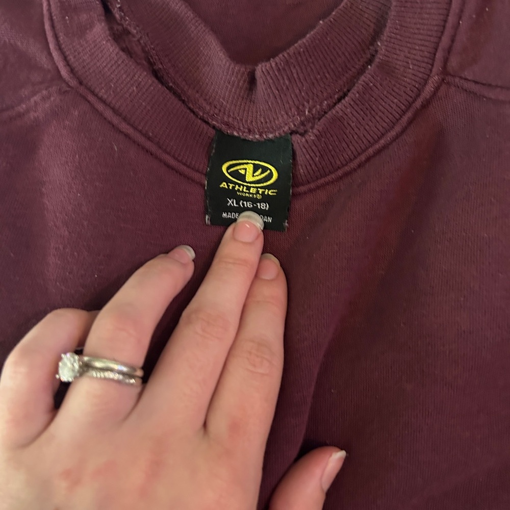 Maroon sweatshirt